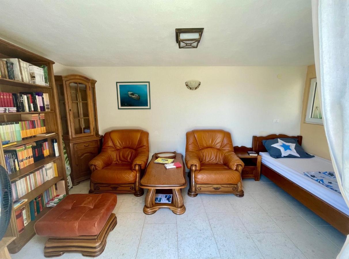 Lovro #1 & #2 Apartments Đảo Đảo Cres Ngoại thất bức ảnh