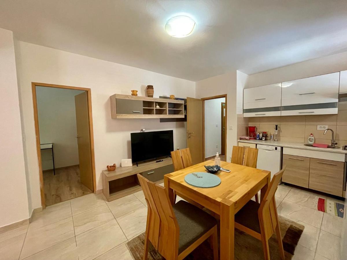 Lovro #1 & #2 Apartments Đảo Đảo Cres Ngoại thất bức ảnh