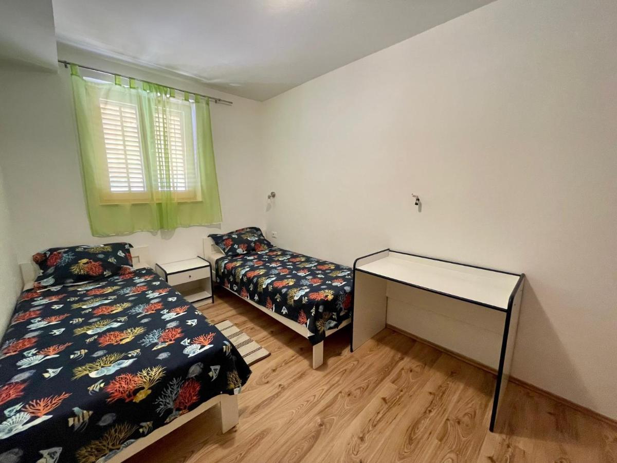 Lovro #1 & #2 Apartments Đảo Đảo Cres Ngoại thất bức ảnh