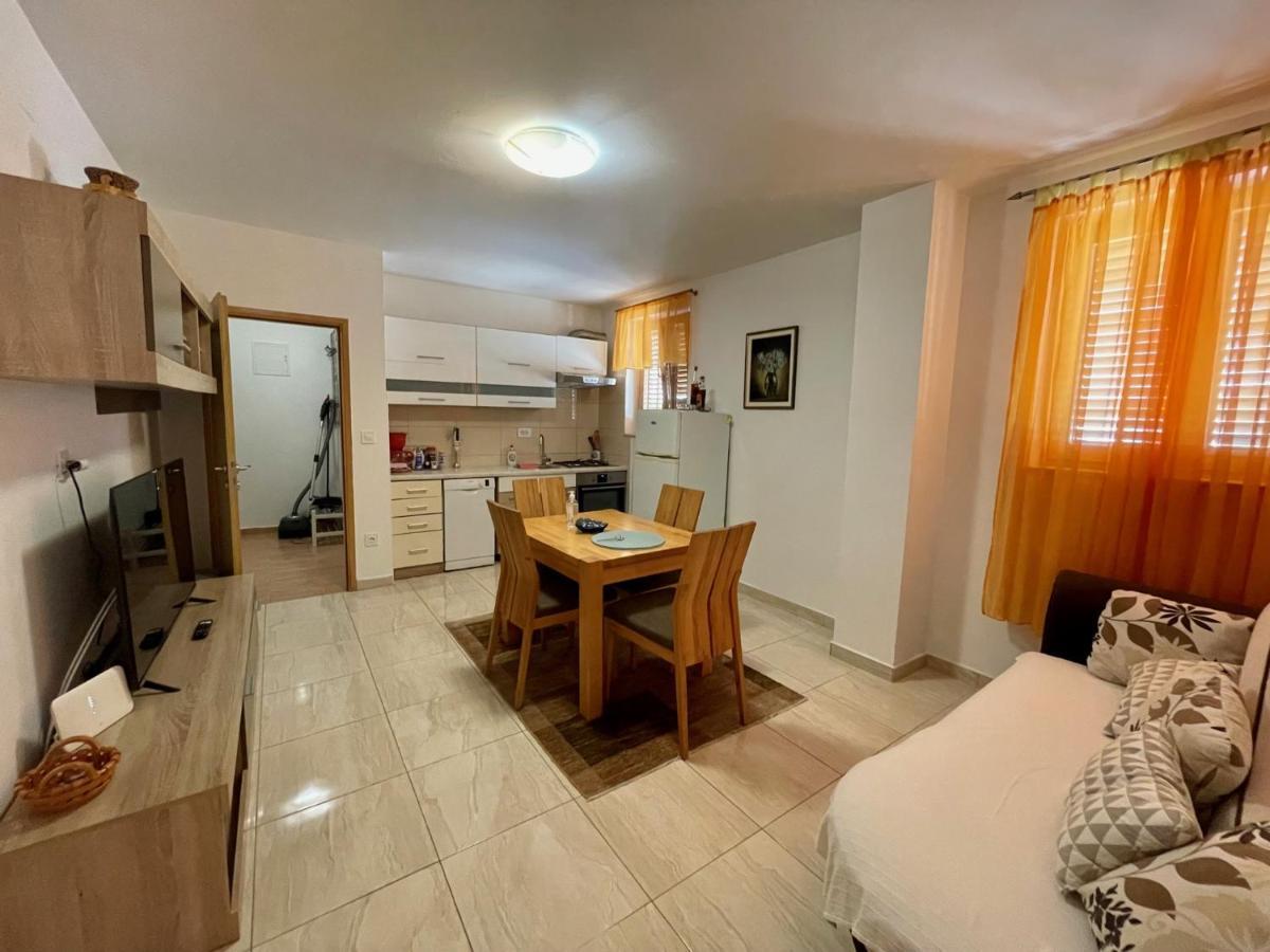 Lovro #1 & #2 Apartments Đảo Đảo Cres Ngoại thất bức ảnh
