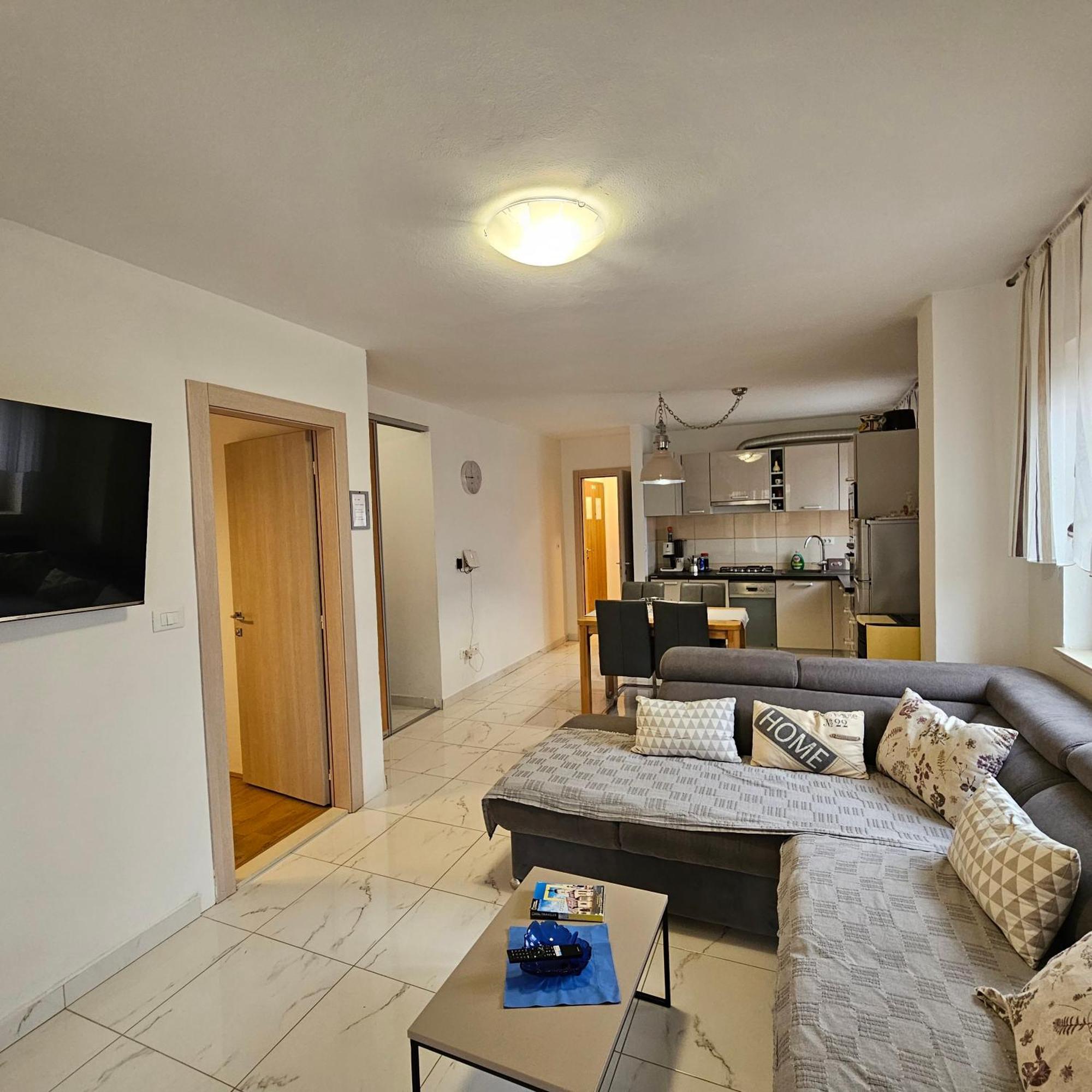 Lovro #1 & #2 Apartments Đảo Đảo Cres Ngoại thất bức ảnh